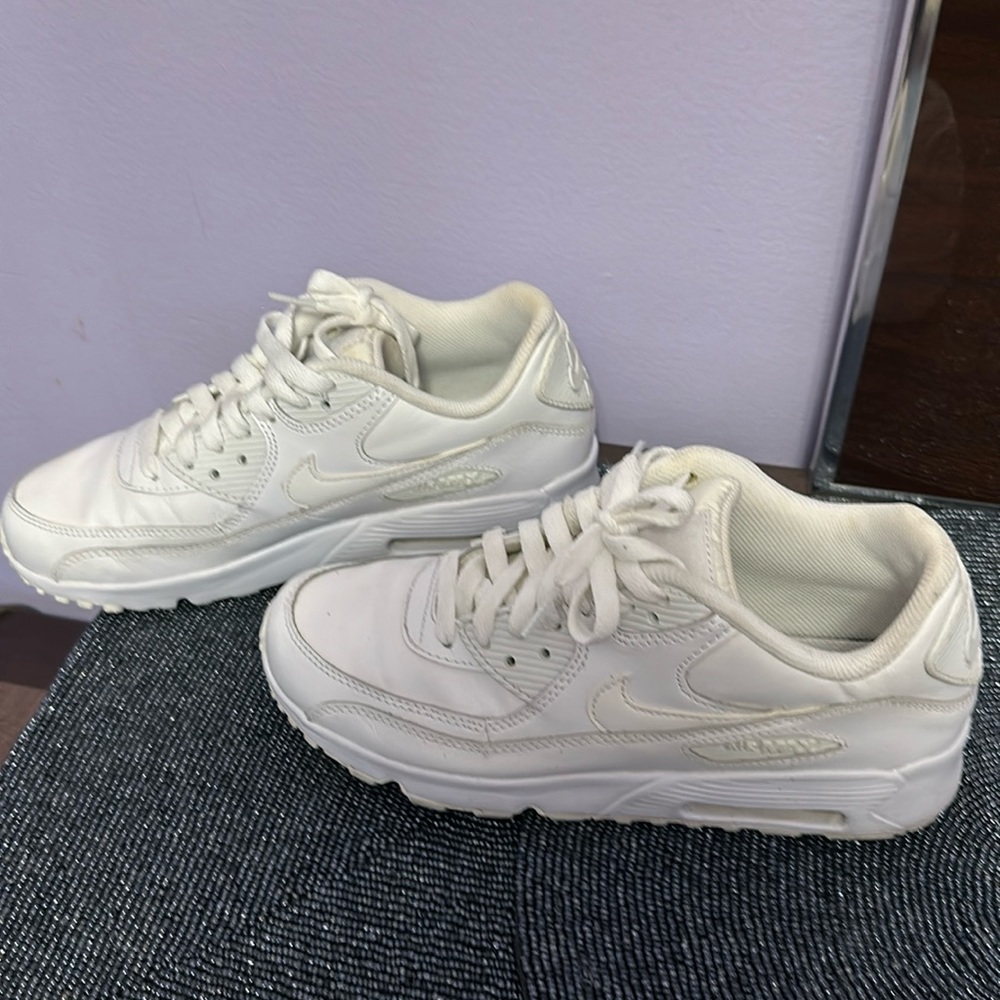 Nike white airmax